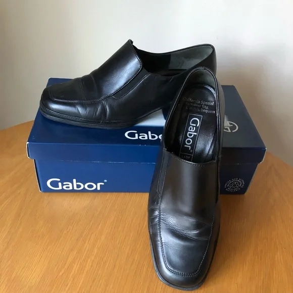 gabor dress shoes Gabor Stylish Antique Rose Suede Ballet Flats – Tall Size main image 0